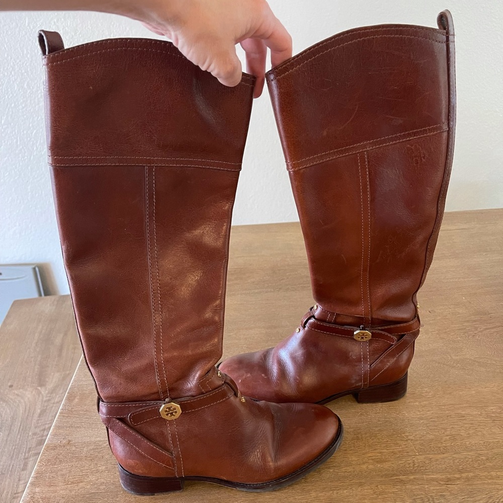 Tory Burch size 5.5 boots, see pics
